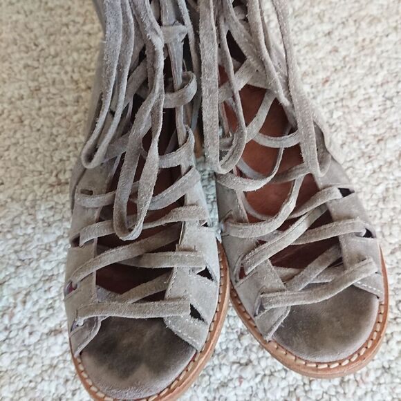 Jeffrey Campbell gray Luxe suede Corwin Lace-Up Booties Size 7 - Picture 8 of 16